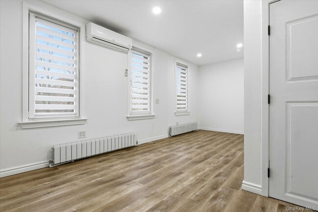 Photo - 73-22 67th Rd