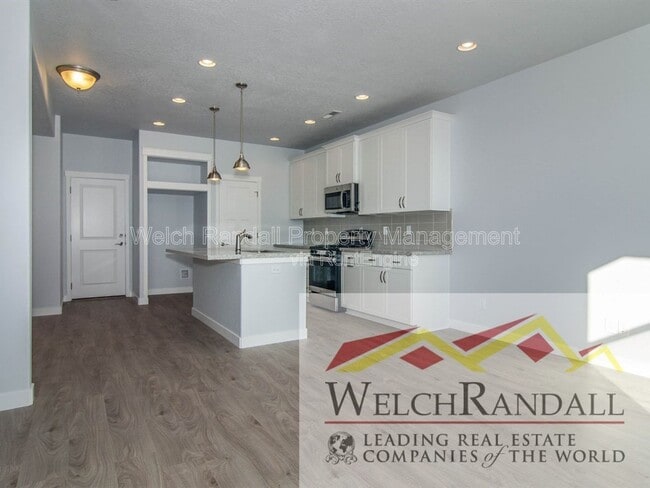 Photo - 1177 W Jackson Ave