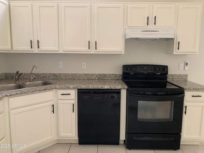 Photo - 15440 N 50th Pl