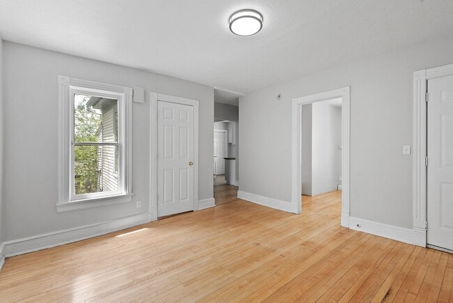 Photo - 3624 Bloomington Ave Unidad Upper