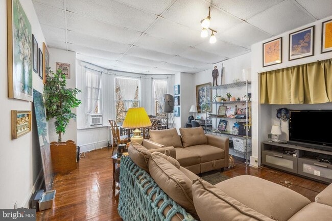 Building Photo - 917 S St Bernard St Unit 2 Rental