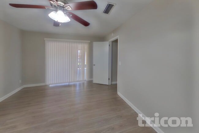 Photo - 671 Custer Cir