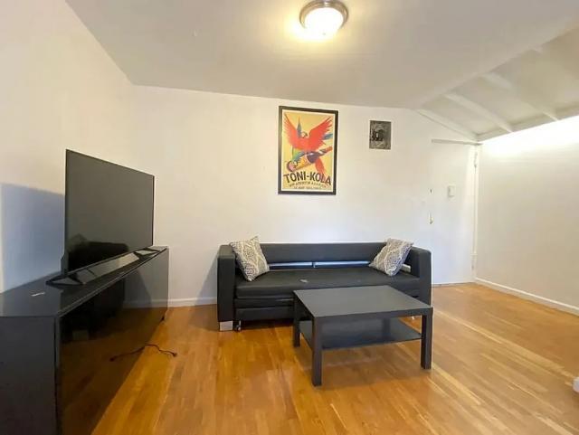 2 bedroom in NEW YORK NY 10035 - 2 bedroom in NEW YORK NY 10035 Condo Unit 4F