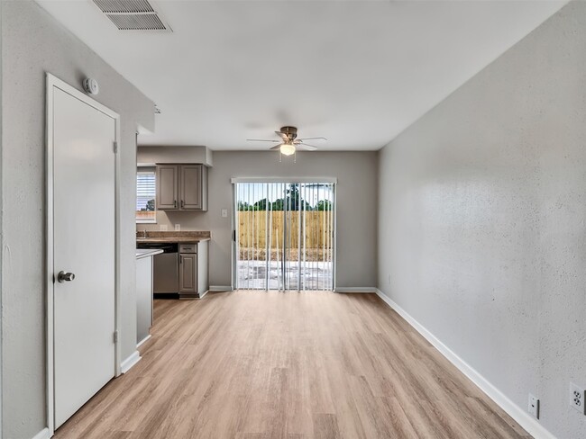 4003 Swinden Dr