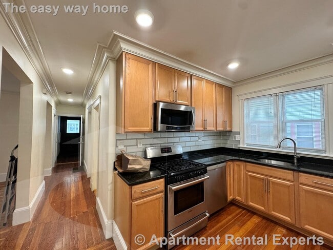 Photo - 65 Conwell Ave Unit #1