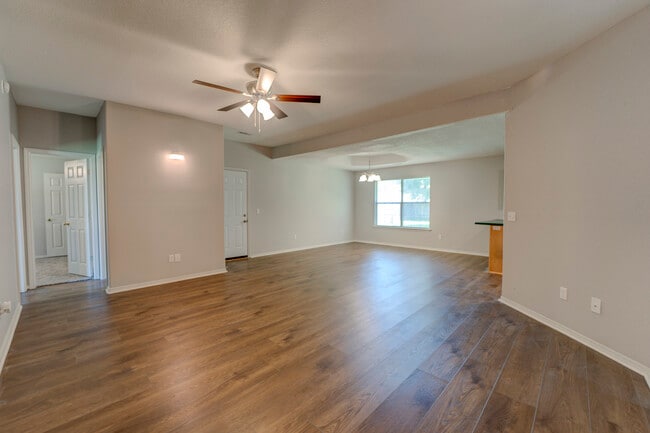 Photo - 40 Briarmeadow St
