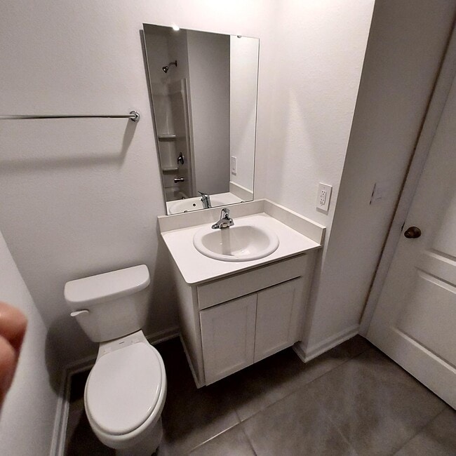 1/2 bath 1st Floor