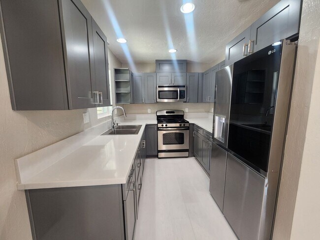 Photo - Gorgeous 2 Bedroom 1 Bath