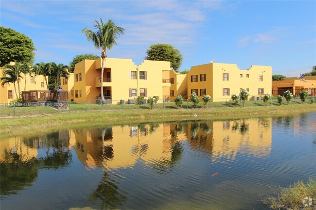 Building Photo - 686 NW 114th Ave Unit 101 Rental