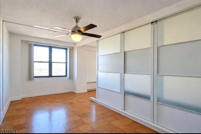 Photo - 201 St Pauls Ave Unit 15P