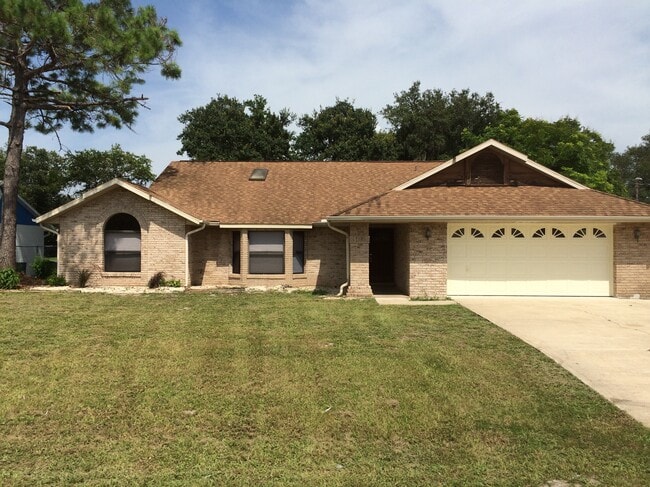 Building Photo - Efland