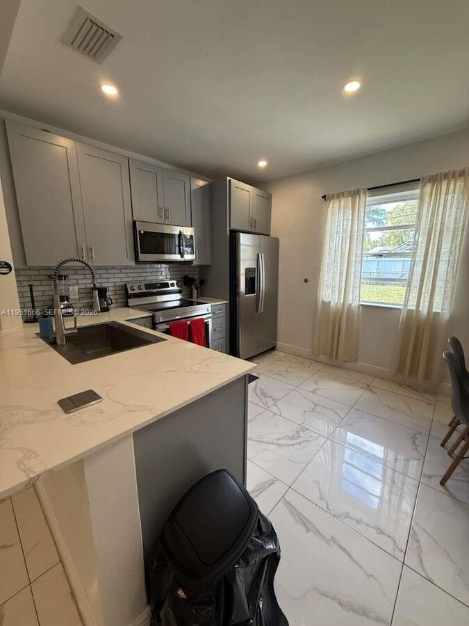 Photo - 133 SW 22nd Terrace