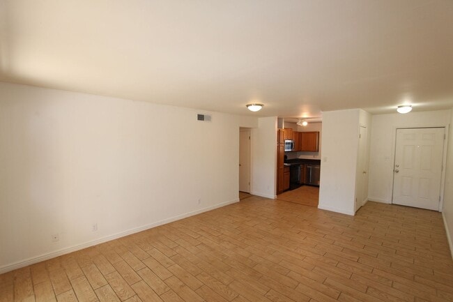 Photo - Ground-Level 2 Bedroom Condo in Pineview Village | Covered Parking + Storage Unidad 110
