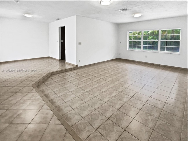 Photo - 10001 SW 99th Ave