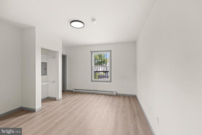 Photo - 531 Walton St Unit APT. 3
