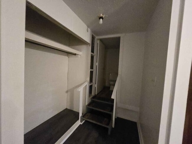 Photo - 228 Varnes Ln Unit 3