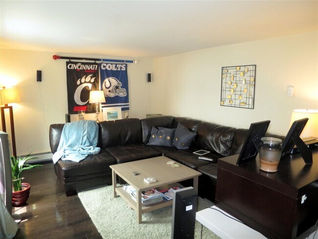 3 Jefferson St Unit 2