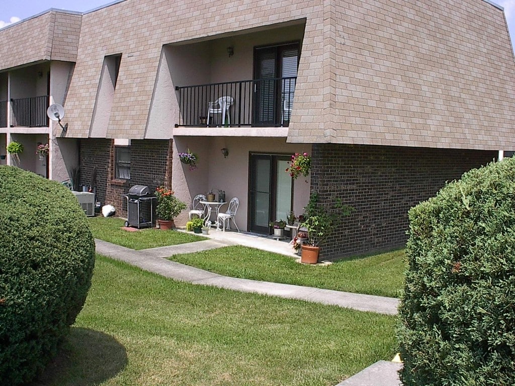 Birchwood - Birchwood Apartments