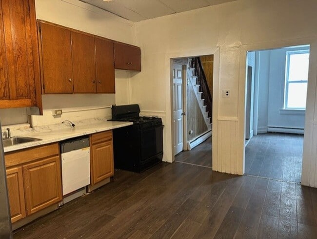 Photo - 617 Lehman St
