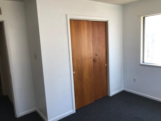 bedroom 1 - 1140 S Elizabeth St Unit 2