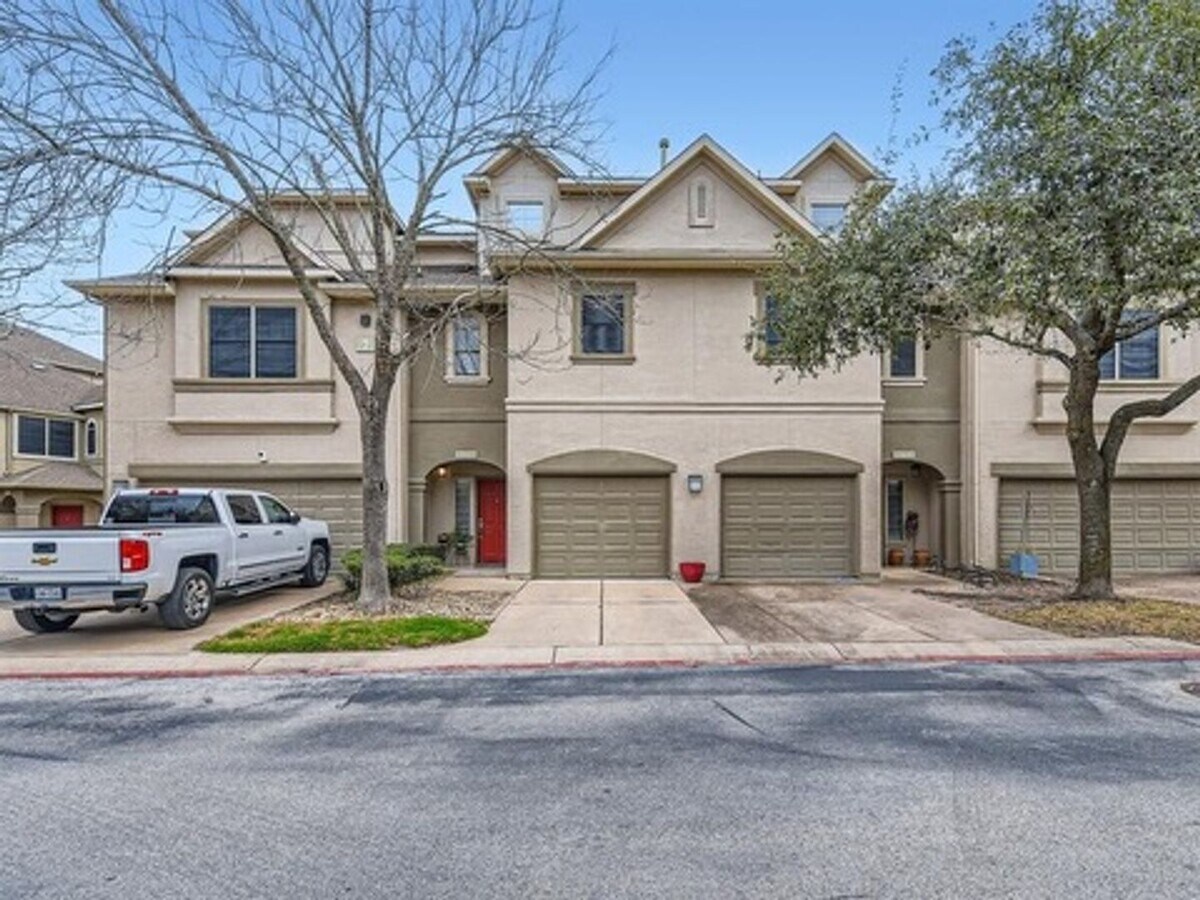 Northwest Townhome - Northwest Townhome