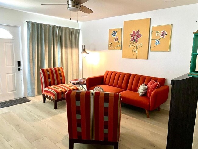 Photo - 415 Mapleway