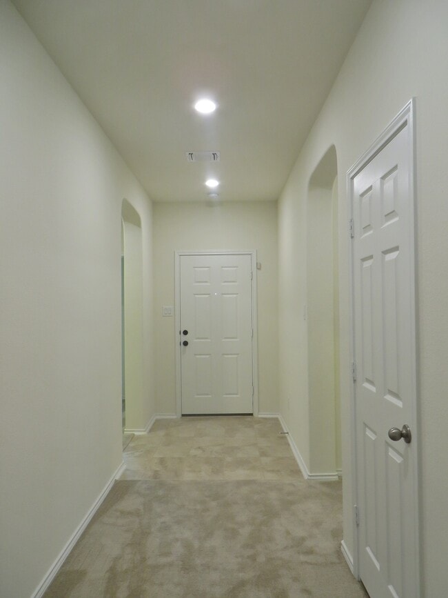 Photo - 4 Bedroom 2 Bathroom Creekside At Georgetown Village Home