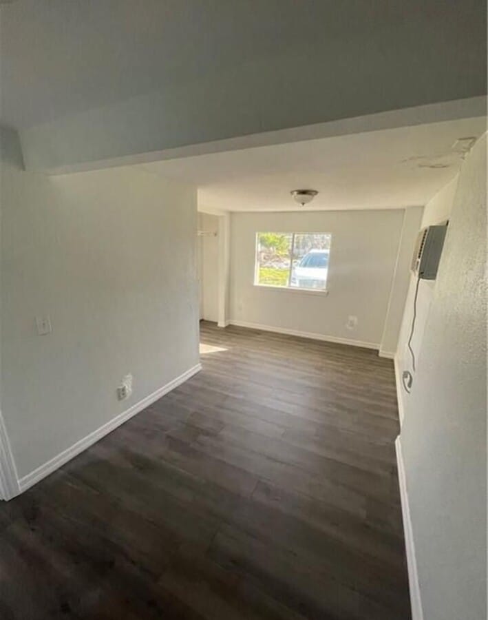 Photo - 23476 Harper Ave