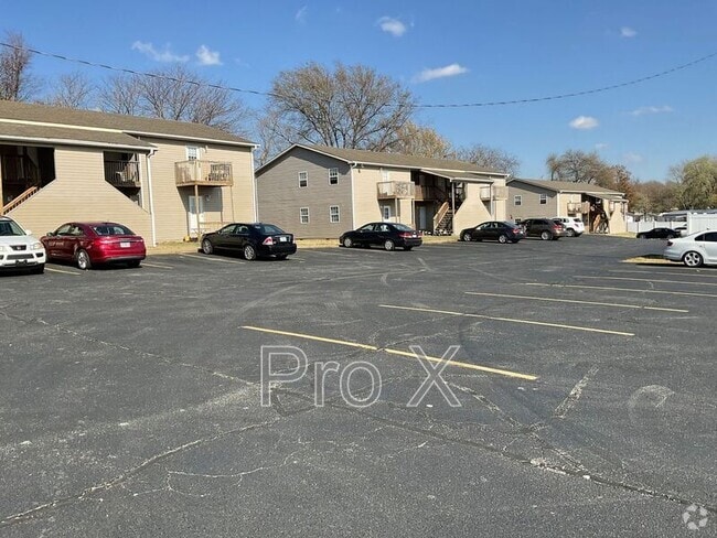 Building Photo - 4557 E Zora St Unit Apt E