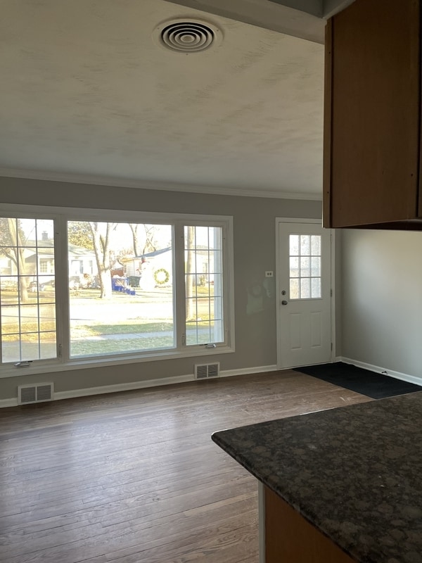 Photo - 324 N Schubert St