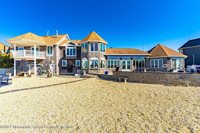 23 Harborside Dr W