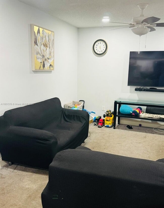 Photo - 20300 NE 3rd Ct Unit 6