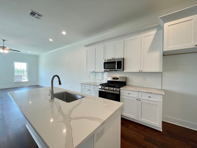 Photo - Brand new in Dawson Bluff and move in ready!