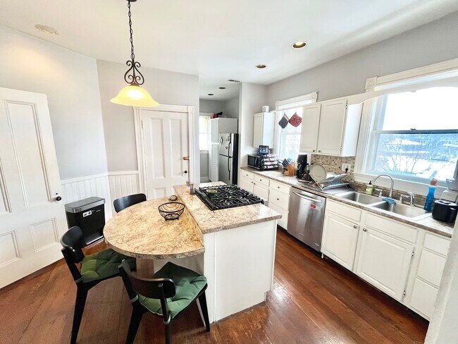 Photo - 140 Cedar St Unit 3