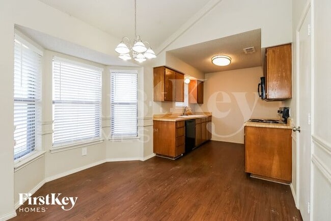 Photo - 1120 Andrew St