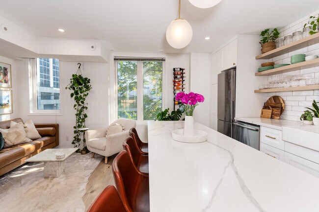 Photo - 100 Strachan Ave Unité 607