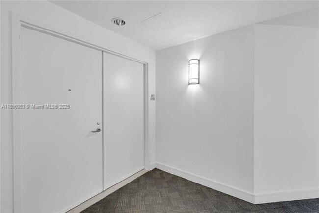 Photo - 3131 NE 188th St Unit 3131 NE 188th St  2-1005