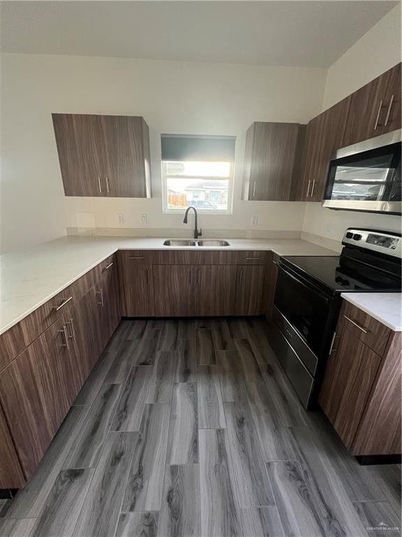 Photo - 8 Clarence Dr Unit 2