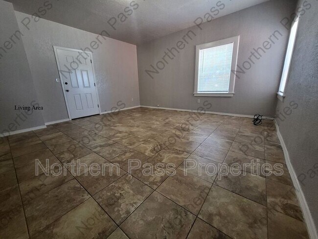 Photo - 2862 Grant Ave Unit 1