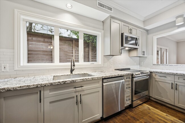 Photo - 2113 Potomac Dr Unidad D