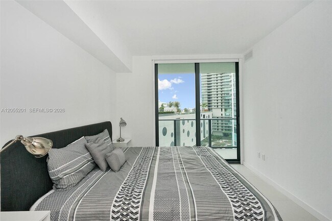 Photo - 501 NE 31st St Unit 702
