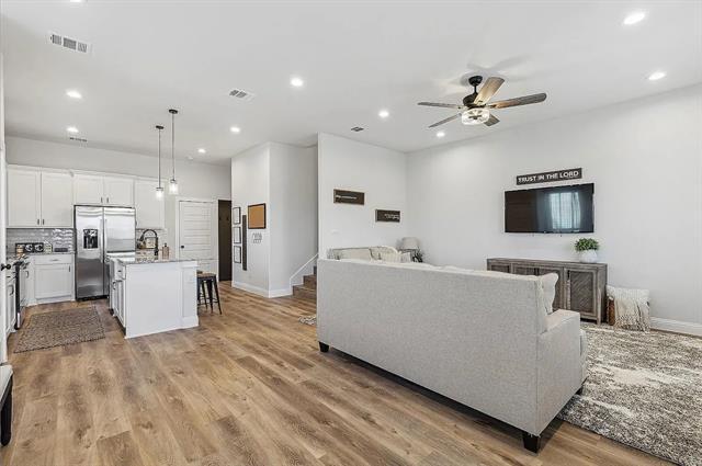 Photo - 4003 Avion Dr