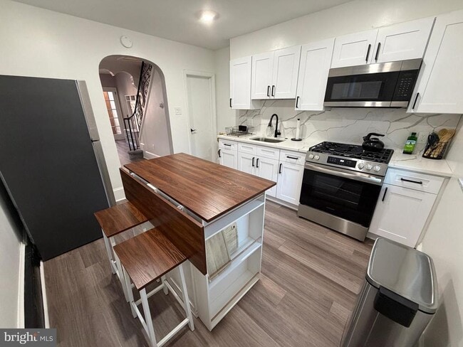 Photo - 1946 Fitzgerald St