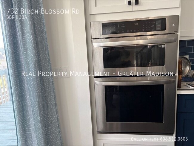 Photo - 732 Birch Blossom Rd