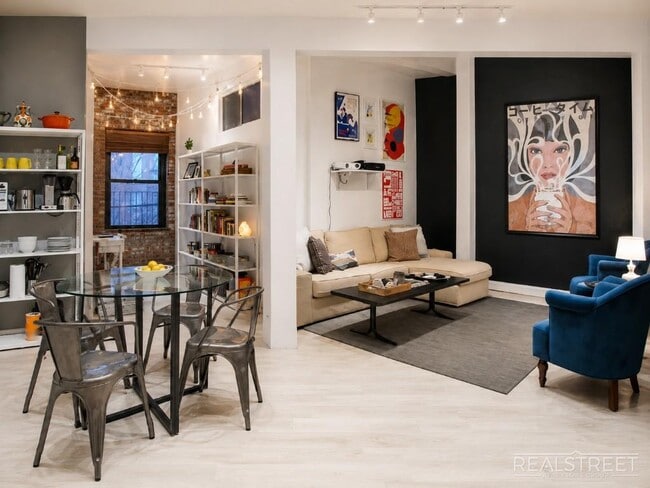 Photo - Spacious 2 Bed LOFT in Williamsburg! Unit B5