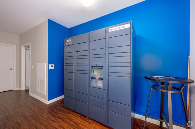 Amazon Hub