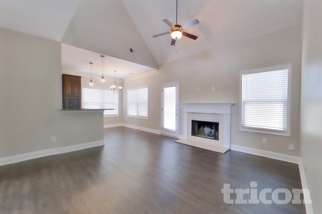 Photo - 268 Cranbrooke Dr