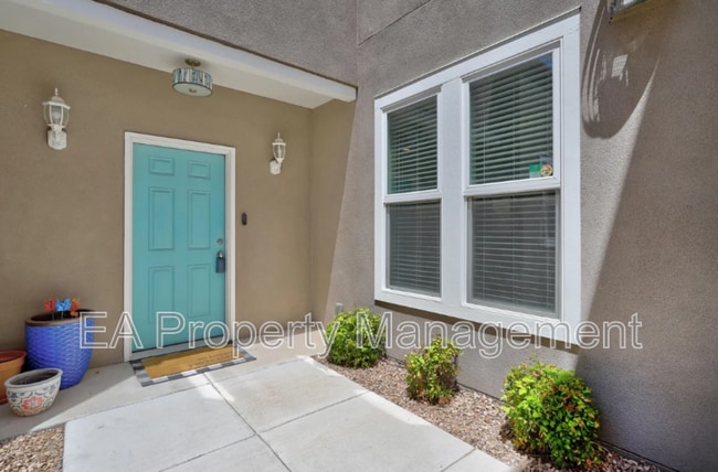 Photo - 1419 Coal Ave SW