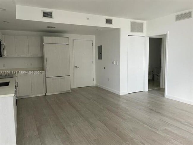 Photo - 55 SW 9th St Unit 55 SW 9th St # 3102