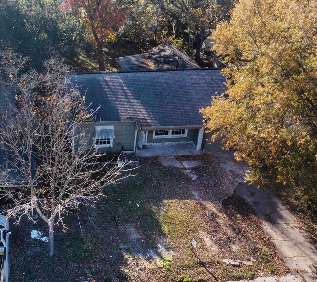 Photo - 3826 Landa Ln